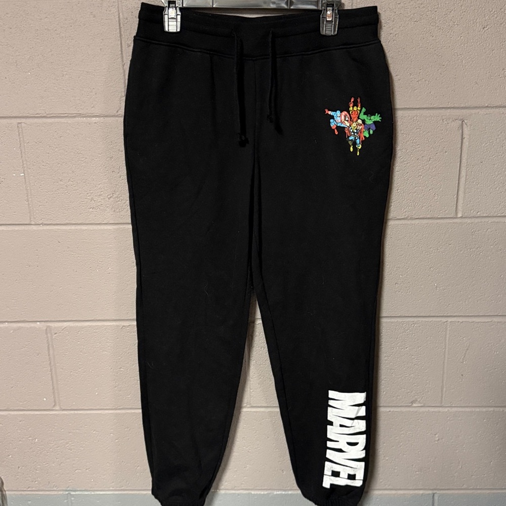 Marvel Black Sweatshirt and Pants with Colorful Graphic - Picture 4 of 8
